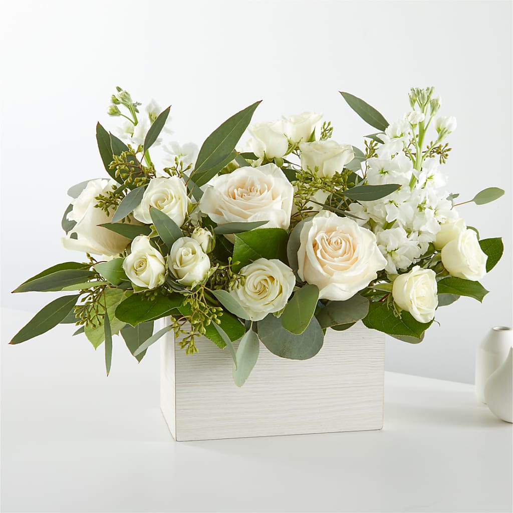 Fresh Linen Box Bouquet – Jy Floristeria, Trenton NJ