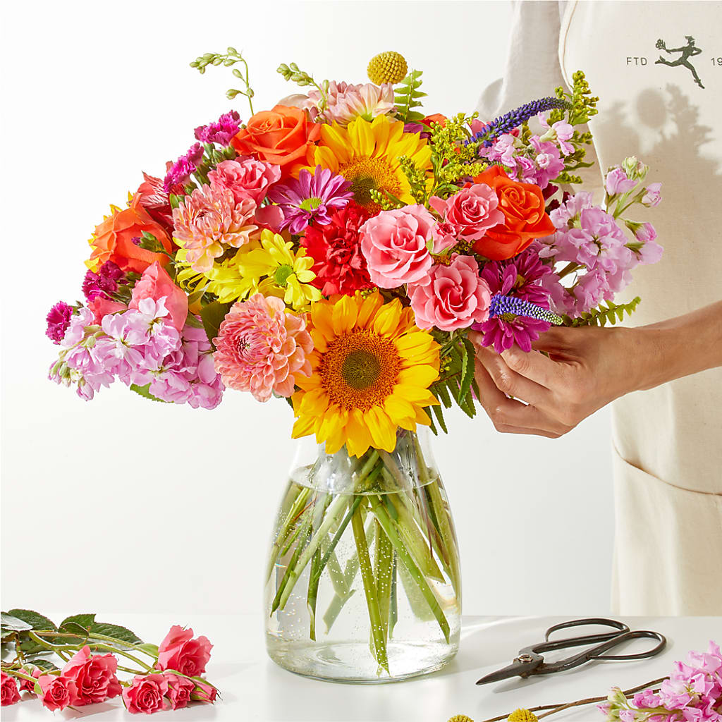 Cue the Confetti - A Florist Original – Jy Floristeria, Trenton NJ