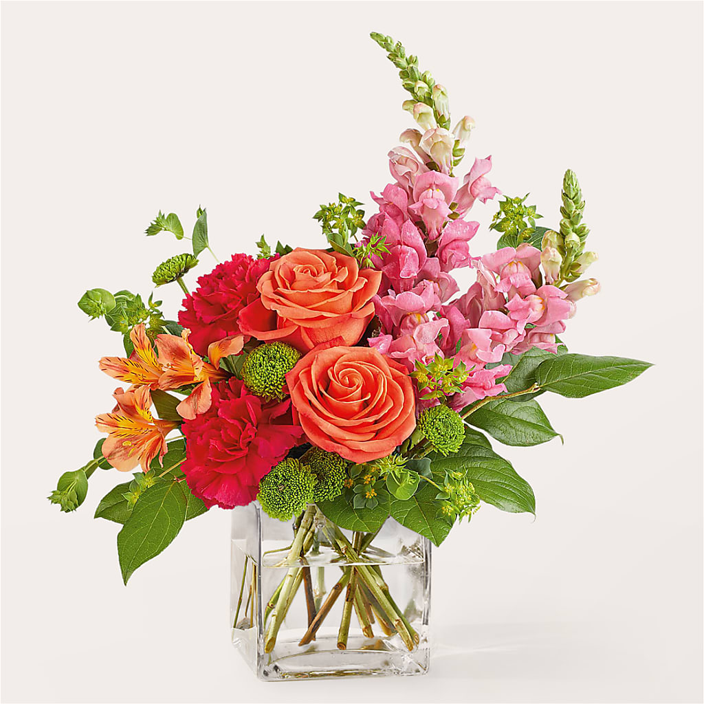 Cosmopolitan Bouquet – Jy Floristeria, Trenton NJ