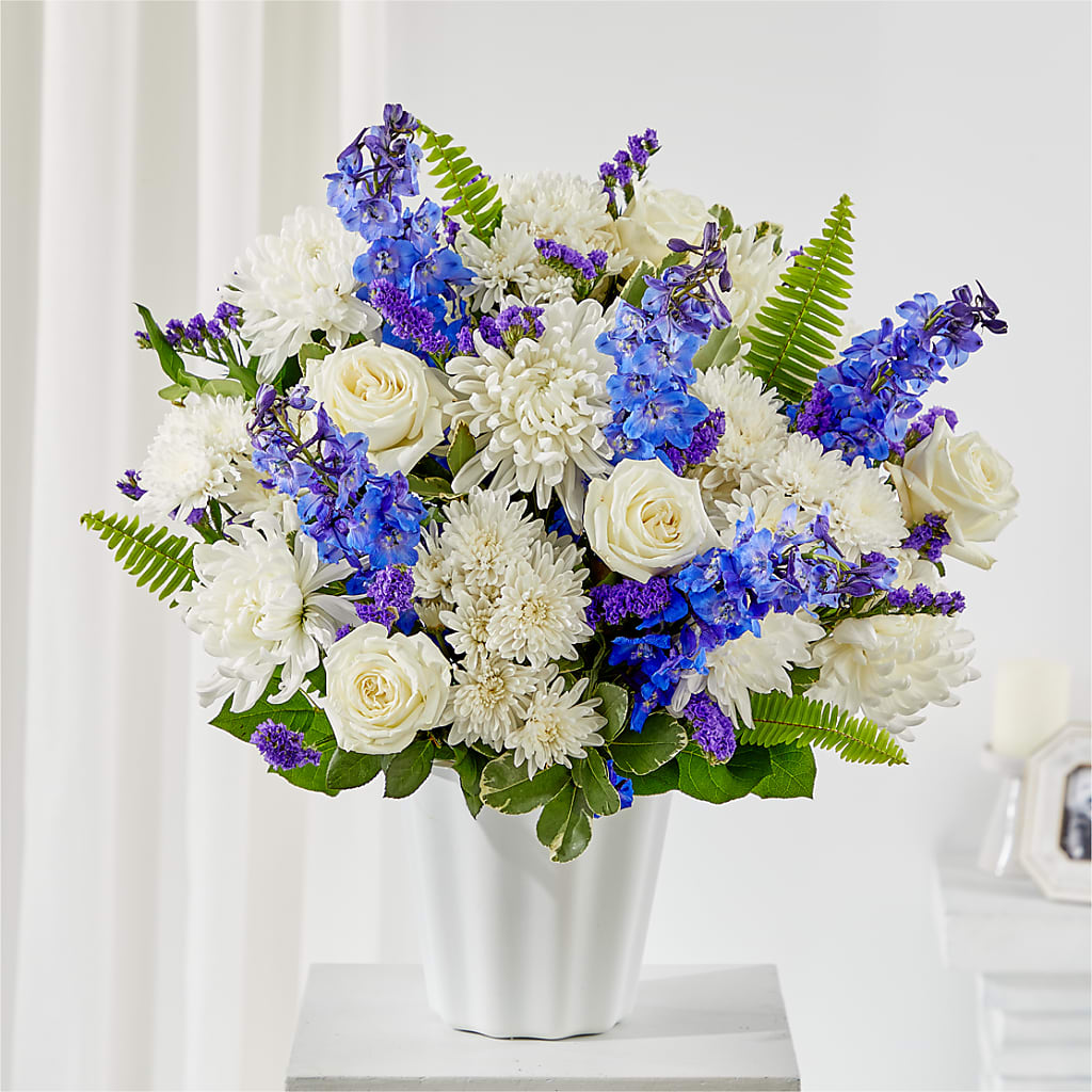 Hold Dear Tabletop Basket – Jy Floristeria, Trenton NJ
