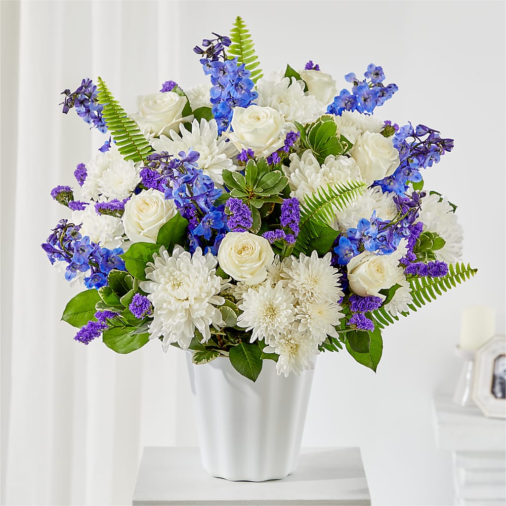 Hold Dear Tabletop Basket – Jy Floristeria, Trenton NJ