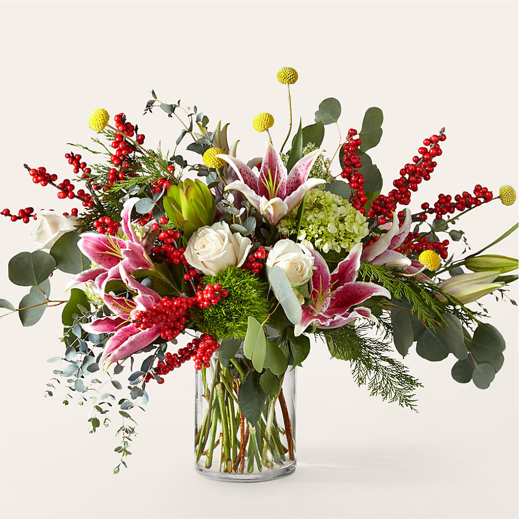 Berry & Bright Bouquet – Jy Floristeria, Trenton NJ