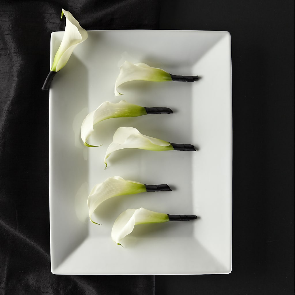 Calla Lily Promise Boutonniere – Jy Floristeria, Trenton NJ