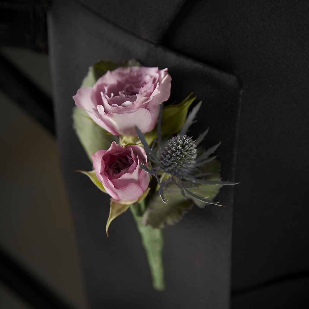 Veronica Boutonniere – Jy Floristeria, Trenton NJ