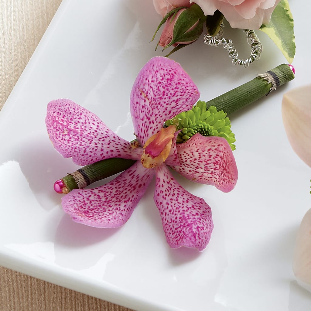 Pink Mokara Boutonniere – Jy Floristeria, Trenton NJ