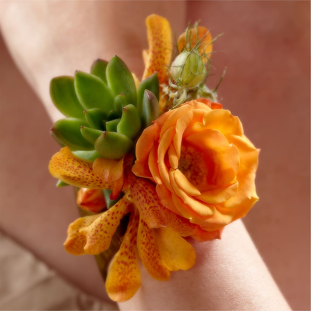 Irresistible Love Wrist Corsage – Jy Floristeria, Trenton NJ