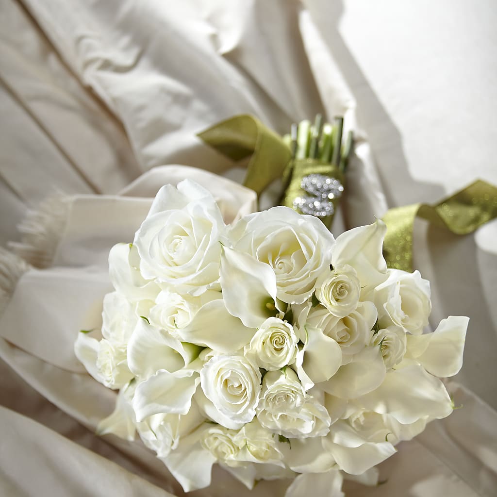 Serene Highness Bouquet – Jy Floristeria, Trenton NJ