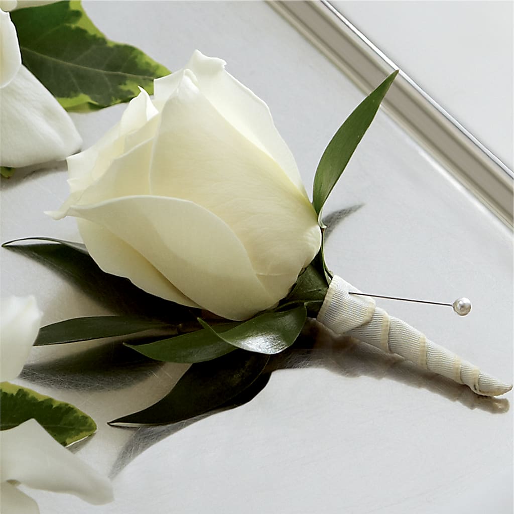 White Rose Boutonniere – Jy Floristeria, Trenton NJ