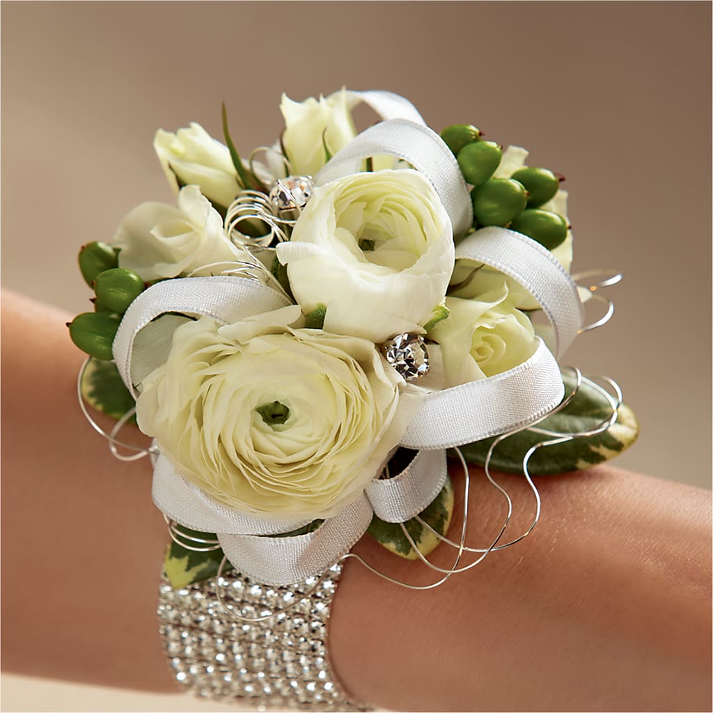 White Wedding Corsage – Jy Floristeria, Trenton NJ