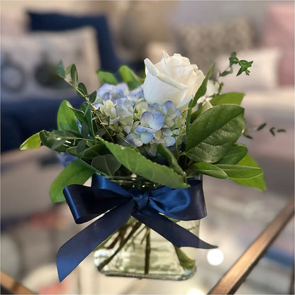 Sky Blue Delight Bouquet –  Jy Floristeria, Trenton NJ