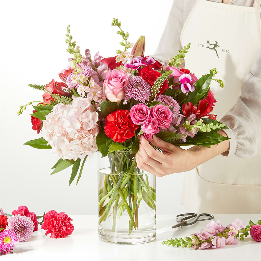 Swooning Over You - A Luxury Florist Original –  Jy Floristeria, Trenton NJ