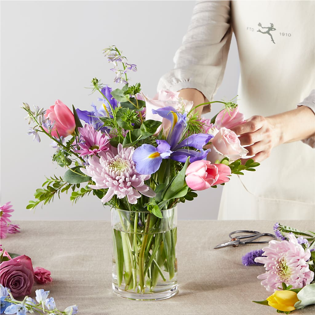 Pastel Tradition - A Florist Original –  Jy Floristeria, Trenton NJ