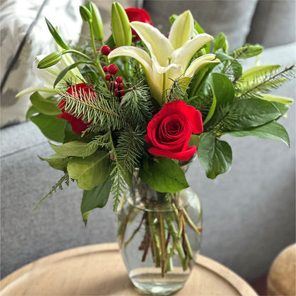 Sparkling Snowflakes Bouquet –  Jy Floristeria, Trenton NJ