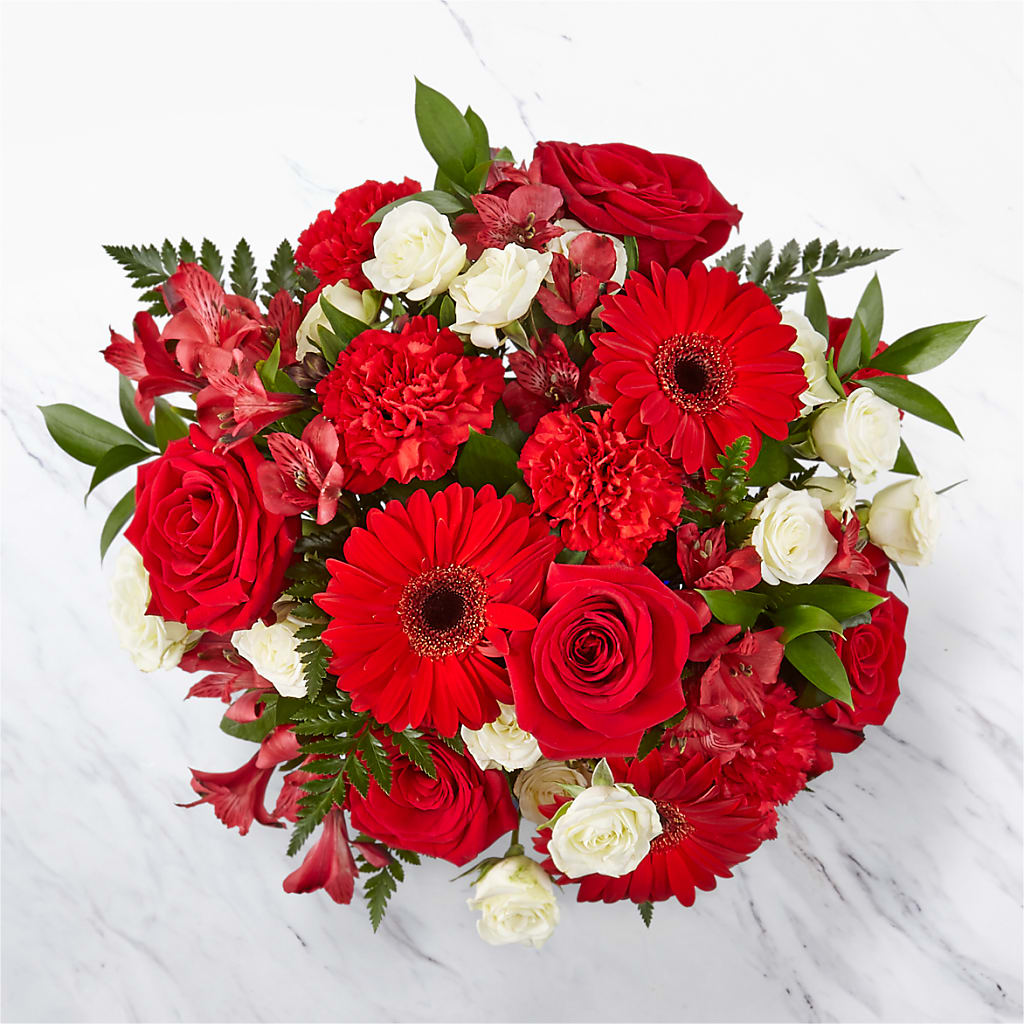 Hearts Embrace Bouquet –  Jy Floristeria, Trenton NJ