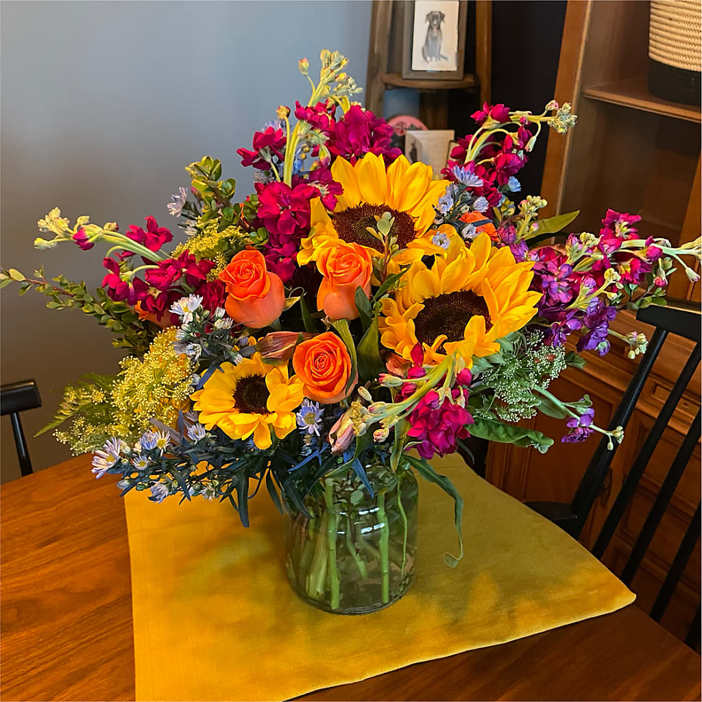 Rays of Life Bouquet –  Jy Floristeria, Trenton NJ