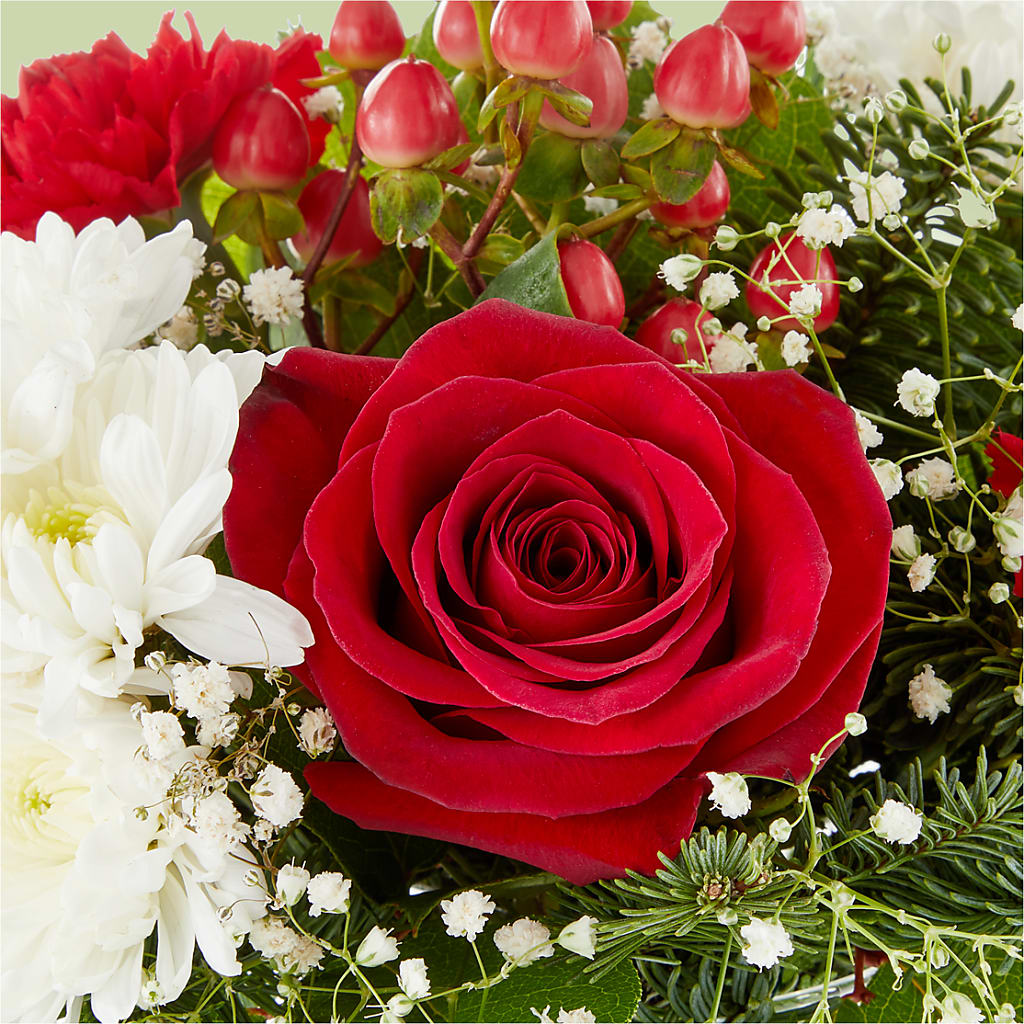 Chance of Flurries Bouquet –  Jy Floristeria, Trenton NJ