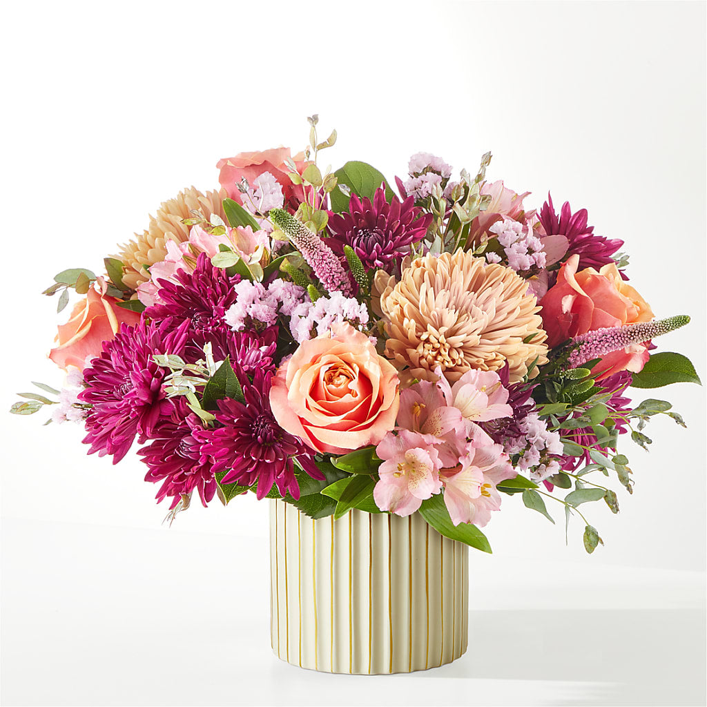 Berry Cobbler Bouquet with Ivory Vase –  Jy Floristeria, Trenton NJ