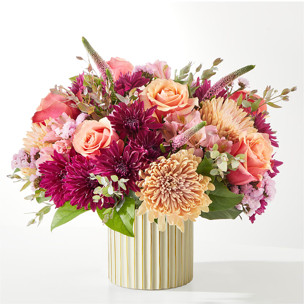 Berry Cobbler Bouquet with Ivory Vase –  Jy Floristeria, Trenton NJ