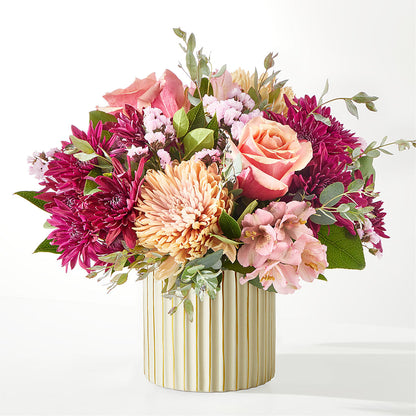 Berry Cobbler Bouquet with Ivory Vase –  Jy Floristeria, Trenton NJ