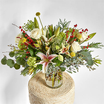 Berry & Bright Bouquet –  Jy Floristeria, Trenton NJ