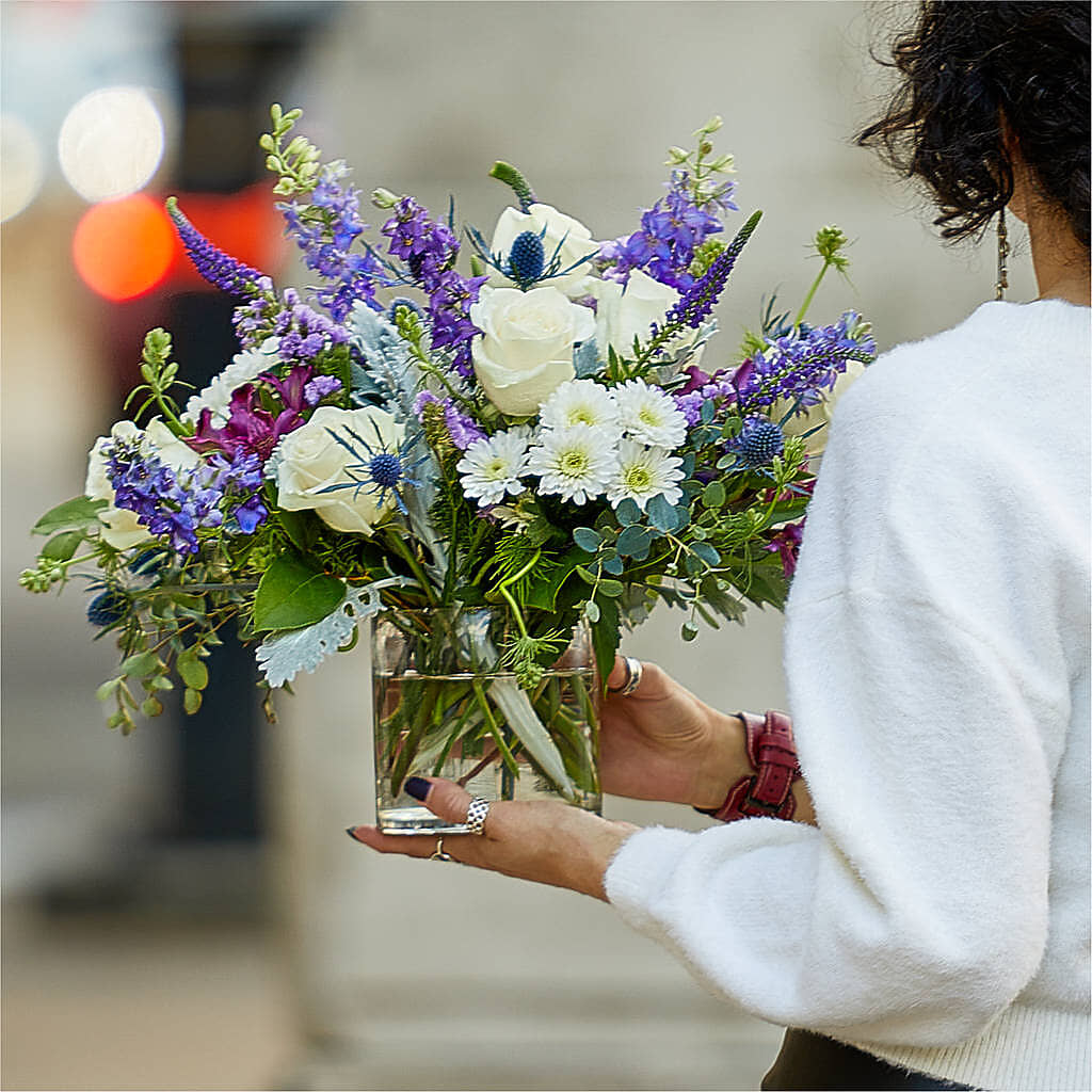 Shooting Star Bouquet –  Jy Floristeria, Trenton NJ