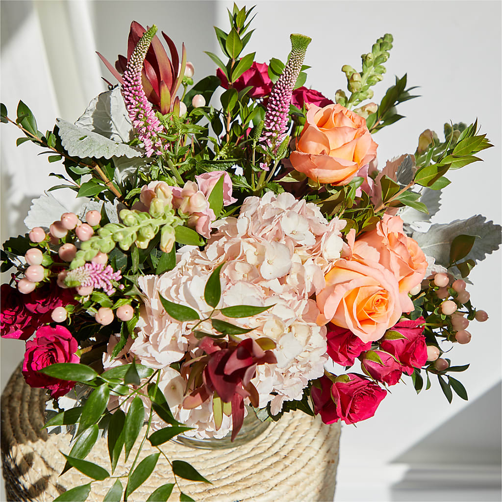 Glitz & Glam Bouquet –  Jy Floristeria, Trenton NJ